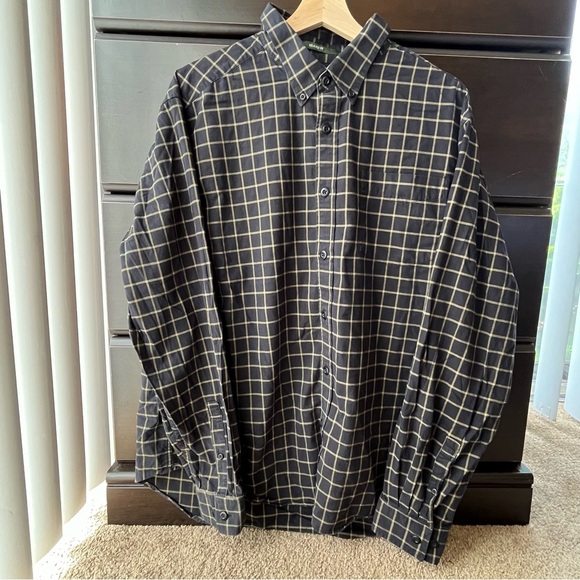 Eddie Bauer Button-Down - Picture 2 of 9